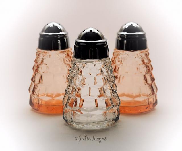 American Whitehall Salt & Pepper Shakers American Whitehall Salt & Pepper Shakers